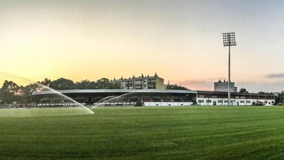 labdarúgóstadion.jpg labdarúgóstadion.jpg